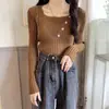Tricô Falso de Duas Peças Feminino Outono Inverno 2026 Novo Estilo Ajustado Elegante Versátil Suéter Camada Base Top