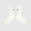 1781 Calcetines para Niños al por Mayor ZYZ Otoño/Invierno Calcetines de Media Caña Bordados con Letras, Estilo Universitario, Tejido de Doble Aguja, Calcetines de Algodón para Niños y Niñas