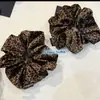 Vintage y con Estilo~ Versátil Básico Piel y Terciopelo de Alta Calidad Estampado de Leopardo 2026 Diadema para Cola de Cabello de Mujer
