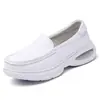 Atacado transfronteiriço produtos uma geração de sapatos de enfermagem couro almofada de ar sola macia antiderrapante respirável branco sola grossa sapatos de trabalho mulheres