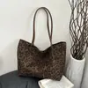 Bolso tote de gamuza transfronterizo para mujer, nuevo bolso de hombro casual esmerilado de verano 2026, bolso de mano de gran capacidad