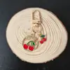Chaveiro Criativo de Desenho Animado Artificial Fruta Cereja Morango Melancia Pingente para Mochila Escolar de Estudante Pingente para Bolsa de Casal