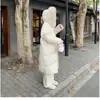 A nova coleção de inverno de Moscou: estilos curtos, de comprimento médio e extra-longos com golas grandes de pele, jaquetas de algodão acolchoadas e estilosas para mulheres, na cor rosa