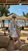 2026 Verano Fábrica de Origen Blanco Algodón Estilo Casual para Mujer Pantalones Anchos con Cordón Letra Tres Cuartos 9309