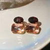 Pendientes Ovalados Cuadrados de Diamante con Tachuelas Plateadas, Pendientes de Moda de Nicho Estilo Palacio, Pendientes de Lujo Ligero y de Gama Alta para Mujeres