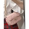 Bolsa Transversal Ins Versátil para Mulheres 2023 Nova Tendência Moda Primavera e Verão Bolsa Acolchoada com Corrente Rosa Bolsa Quadrada Pequena de Ombro Único