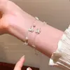 Pulsera de Perlas de Imitación Mariposa Azul Menta para Mujer, Moderna, de Alta Gama, Joyería de Mano Dulce, Accesorios Pequeños Frescos y Versátiles para el Verano