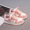 Zapatos de Skate Bajos para Niños Niños 2026 Primavera Nuevos Clásicos Versátiles Zapatos de Estudiante Niñas Zapatos Deportivos Casuales Estilo Moderno