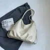 Bolsa de ombro de grande capacidade para mulheres, nova moda vintage outono e inverno 2024, bolsa tote versátil de nicho coreano