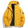 Jaqueta Três em Um para Uso Externo para Homens e Mulheres, Conjunto de Duas Peças de Jaqueta de Algodão à Prova de Vento e Impermeável para Caminhada, Roupa de Montanhismo com Logo Impresso Personalizado