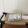 Bolsa Pequena de Moda com Temperamento Bolsa Feminina 2026 Novo Estilo Tendência Moda Bolsa Quadrada Pequena de Mão Bolsa Transversal Artística de Nicho ins
