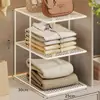 Divisória de compartimento de armário de guarda-roupa em camadas para armário de quarto prateleira de armazenamento empilhável divisória de roupas artefato de armazenamento