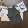 Top regata sexy estilo europeu e americano de garota popular com decote halter e clavícula à mostra, tecido escovado de outono, tendência popular online, top camisola
