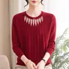 Elegante blusa de tricô de manga longa com strass para mães, novo estilo para mulheres de meia-idade de 50 anos, suéter estiloso com vazados para mulheres