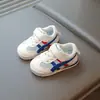 Primeros Zapatos para Caminar de Niños 2025 Verano Nuevo Estilo Niños y Niñas Tenis Casuales Moda Infantil Transpirables Moda Malla Zapatos