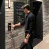Camiseta Base de Punto de Color Sólido con Cuello Medio para Otoño e Invierno, Estilo Coreano Holgado Casual de Manga Larga, Interior, Suéter de Cuello Semi-alto de Alta Gama