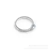Anillo para Mujer de Plata de Ley S925 con Diseño de Lujo Sencillo, Estrella Plateada Galaxia, Triángulo como Piedra Principal, Joyería
