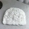 2025 Nuevo Otoño Lana Crochet Japonés Versátil Gorro Tejido para Mujer con Encaje Hueco Diseño de Nicho Hilo de Turbante