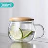 Vaso de vidrio de tres piezas, grueso, para oficina, con separador de agua y té, con burbujas y correa roja de red, tapa de madera y filtro resistente a altas temperaturas.