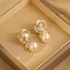Pendientes elegantes y lujosos de circonita y perla, estilo commuter de lujo ligero, pendientes de botón de flor con goteo de aceite, pendientes exquisitos de moda y versátiles