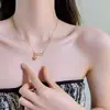 Collar con colgante de pin de amor para mujer, Lujo ligero, elegante, de alta gama, nicho, dulce, fresco, cadena para clavícula, personalidad, Celebridad de Internet, Accesorios versátiles