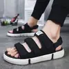 Sandalias para hombre, nuevas sandalias deportivas de playa de verano 2026, antideslizantes, de suela blanda, de suela gruesa, sandalias de doble propósito para conducir