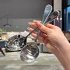 Colher de Sopa de Aço Inoxidável com Cabo Largo, Perfeita para Sopas Fundas, Torna a Sopa de Macarrão Caracol Mais Saborosa