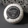Artículos de tocador y cepillos de dientes plateados de alta gama para negocios, al por mayor, en caja, champú para hotel, pantuflas de hotel, cepillos de dientes desechables