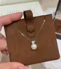 Collar con colgante de perla única S999 plata pura Princesa Diana para mujer, nueva cadena de suéter choker de nicho de lujo ligero otoño e invierno