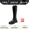 Botas femininas de plataforma grossa com aumento de altura oculto, novas botas Martin britânicas de cano alto com boca em V 2024, botas de montaria de cano alto da moda