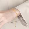 Japonês e Coreano Nicho Ins Fresco e Doce Três Pequenas Margaridas Feijões Contas Transportadoras Pulseira de Aço Titânio para Meninas Combina com Tudo