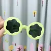 Óculos de sol infantis de verão em formato de flor, estilo cartoon, resistentes a UV, com flores, estilo coreano pequeno e fresco, para meninos e meninas, barraca de óculos, feira noturna