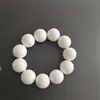Conjunto de Colar Pulseira Brincos de Contas Redondas Brancas Grandes Simples Versátil Retro Fornecedor de Joias para Transmissão ao Vivo Fabricante Atacado