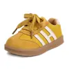 Zapatos Nuevos de Estilo para Bebés Niños y Niñas Primavera y Otoño 2025, Zapatillas de Entrenamiento Transpirables Estilo Coreano Alemán, Zapatillas Antideslizantes de Suela Suave