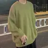 Suéter de punto a rayas y bloques de color con cuello redondo de moda para hombre, nuevo top de punto casual versátil para otoño e invierno 2023, moderno
