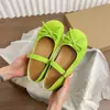 Mules fechadas de salto alto com tira única para mulheres, novo modelo 2026, sapatos Mary Jane de cor sólida estilo floresta com laço para mulheres