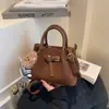 Bolso de Mano de Estilo Coreano de Nicho para Mujer para Comercio Exterior Transfronterizo 2025, Adecuado para el Trabajo y los Viajes Diarios, Bolso Tote Moderno y Versátil
