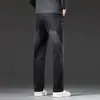Jeans Masculino de Alta Qualidade 2026 Primavera e Outono Reto Solto Esticável Popular Versátil Calça Longa para Homens Jovens e de Meia-Idade Estilo Primavera e Outono