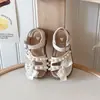Novas Sandálias Infantis 2026 Verão Confortáveis Fashion Simples Sapatos de Praia para Meninas Sapatos Infantis Princesa Pérola Laço
