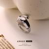 Anillo de arco irregular liso minimalista de Europa y Estados Unidos con apertura ajustable para el dedo, anillo femenino con diseño de nicho y cola de pez.