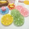Plato Luminoso de Limón Naranja Simulado Adorno de Resina Creativo DIY Accesorios Colgante de Llavero Refrigerador Materiales Hechos a Mano