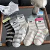 Meias Largas Listradas Color Block Estilo Coreano para Mulheres, Meias de Algodão Puro até a Panturrilha, Sem Costura, Respiráveis, Absorventes de Suor, Etiqueta de Tecido com Letra, Meias Versáteis e Modernas