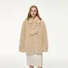 Novo estilo 2026, casaco vintage de pele sintética na cor creme com acabamento em pele de raposa, design fofo e jovem, adequado para outono e inverno