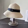 Chapéu de Pescador Decorativo de Lona Retrô Britânico Feminino Verão Casual Versátil Chapéu de Palha com Proteção Solar Viagem de Férias Proteção Solar Chapéu Bacia