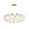 Lámpara de araña estilo francés para sala de estar 2025 Modelo nuevo Luz principal Luz creativa Lujo ligero Estilo crema Pasillo Lámpara de cristal Comedor de alta gama Dormitorio