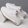 Sapatos Masculinos de Couro Macio Novos Primavera/Verão 2026 Transfronteiriços Solado Macio Tendência Versátil Diário Casual Sapatos de Couro Tênis Venda por Atacado