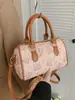 Bolso Cruzado, Bolso de Mano de Oso de Dibujos Animados, Bolso de Hombro Simple y Versátil, Diseño de Nicho Moderno y Elegante
