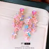 Aretes de aguja plateada con diamantes, lentejuelas de gota de agua, borlas florales, aretes coloridos estilo dopamina, sensación de lujo ligero y alta gama