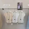 Blusa Curta com Gola V e Padrão Torcido (com Acessórios Inclusos) (Contém 90% Algodão) 6291 Blusa Curta de Tricô Vazada