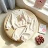 Conjunto de outono para meninas 2026 novo estilo infantil super fofo desenho animado renda moletom outono moderno casual conjunto de duas peças